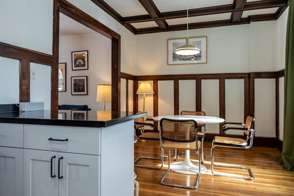 Luxe Mid-Century Styled Historic Townhouse #1 Villa Detroit Exterior photo